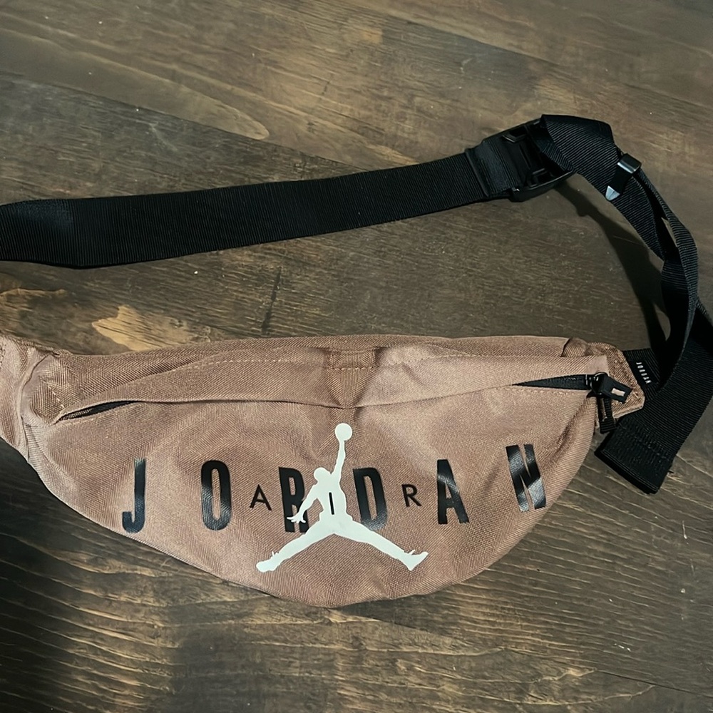 Nike air jordan fanny pack